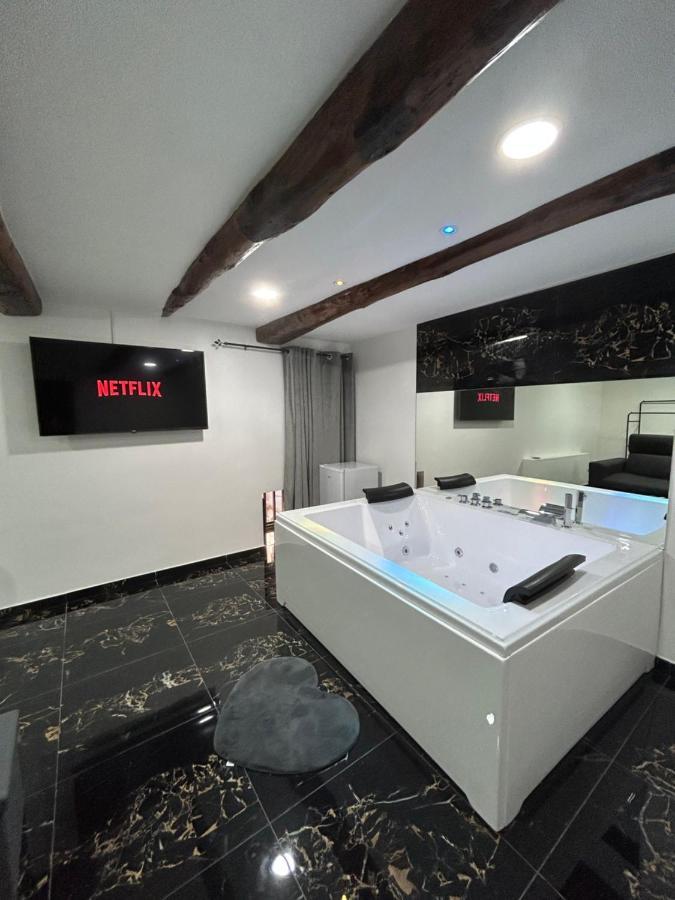 Giovanni Luxury Suites Naples Exterior photo